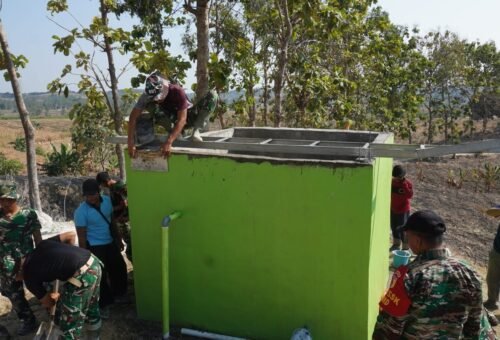 Penyelesaian Akhir Tandon Air Bersih di Dusun Bakon Menjelang Penutupan TMMD 129