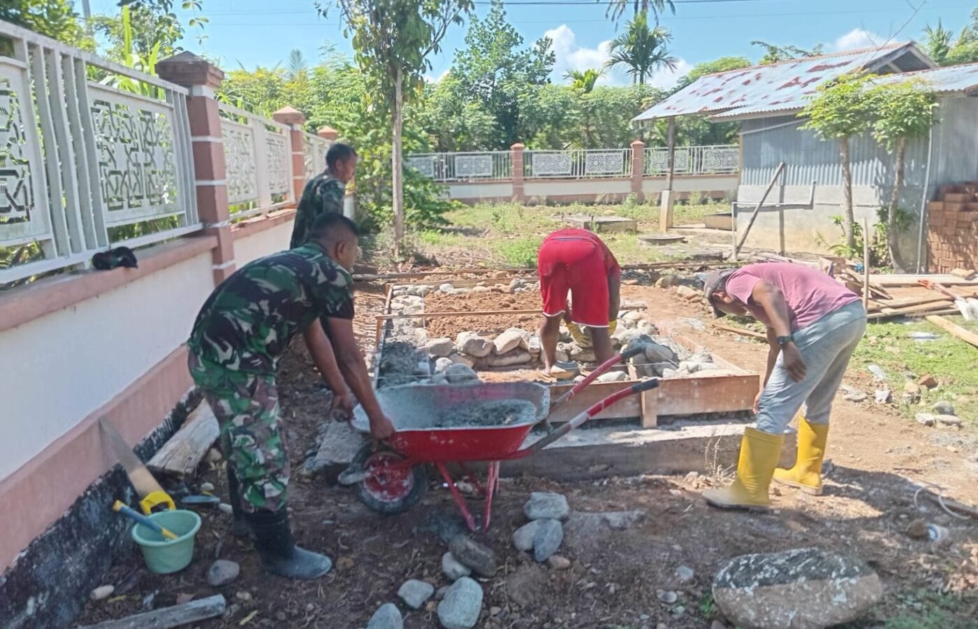 Program TMMD Ke-129 Kodim 0102/Pidie Sediakan Fasilitas Sanitasi di Pemakaman Desa Blang Cot