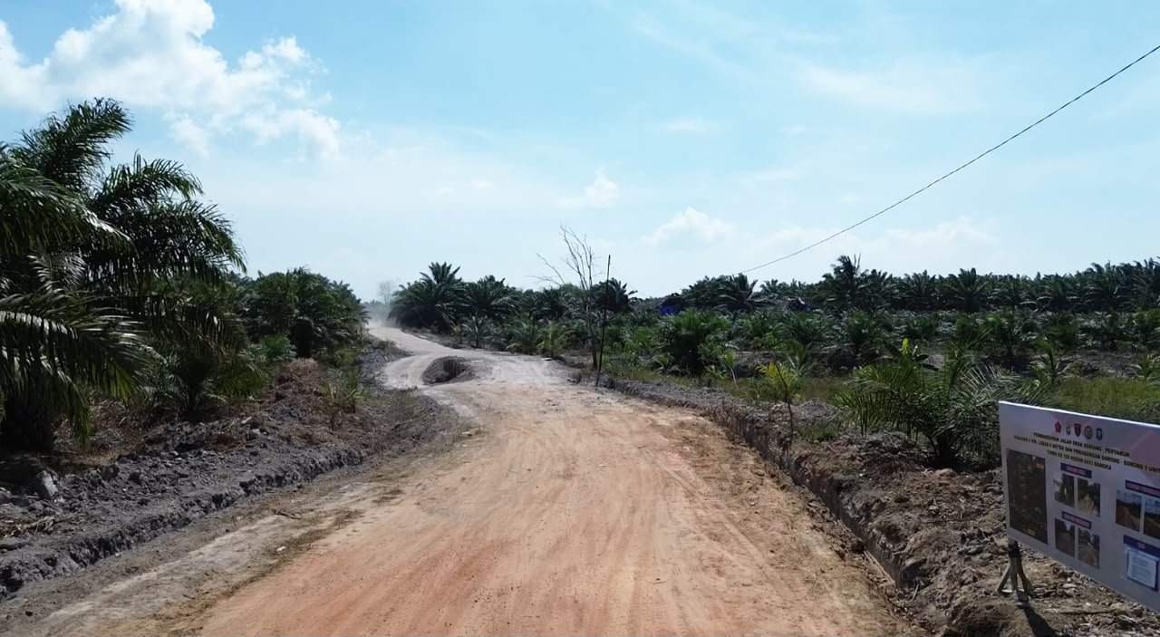 Sinergi Masyarakat dan TNI, Jalan Deniang-Penyamun Selesai 100 Persen