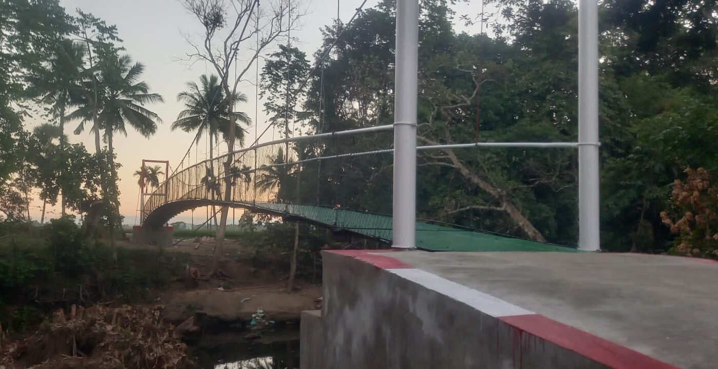 Jembatan Gantung Selesai Dibangun, Satgas TMMD Ke-129 Perkuat Akses untuk Masyarakat Sibulue dan Bontocani