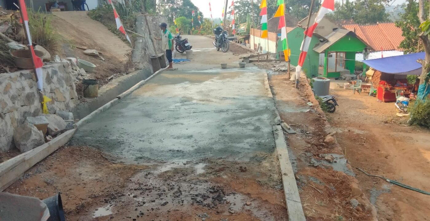 TMMD ke-129 Memperbaiki Jalan dan Memberdayakan Rumah Ibadah di Bandar Lampung