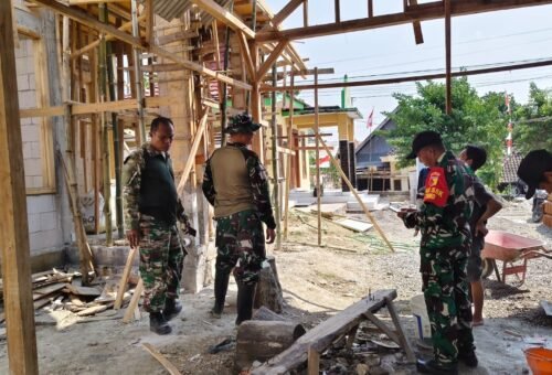 Menguatkan Kebersamaan melalui Dialog Sosial: Satgas TMMD Bersama Tokoh Masyarakat Tlemang Kembangkan Proyek Pembangunan