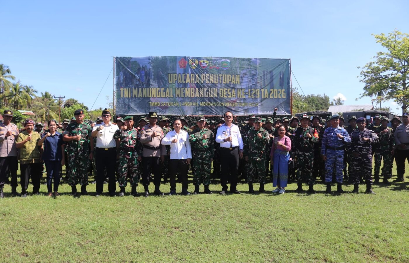 Penutupan TMMD 129 Kodim 1605/Belu oleh Brigjen TNI Muhammad Dariyanto