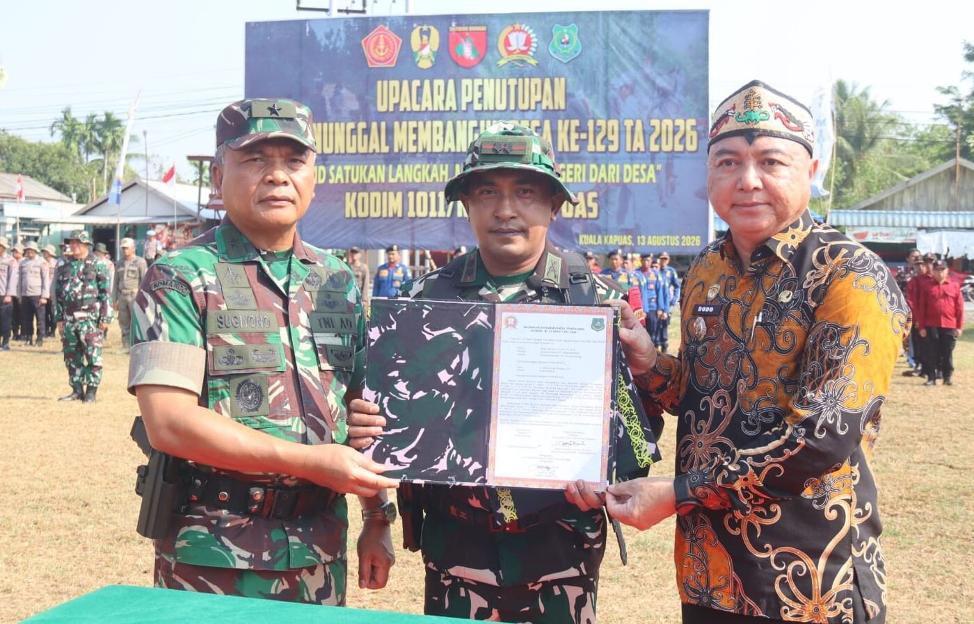 Penutupan TMMD Reguler Ke-129 Kapuas, Kolaborasi TNI dan Warga Meningkatkan Pembangunan Desa