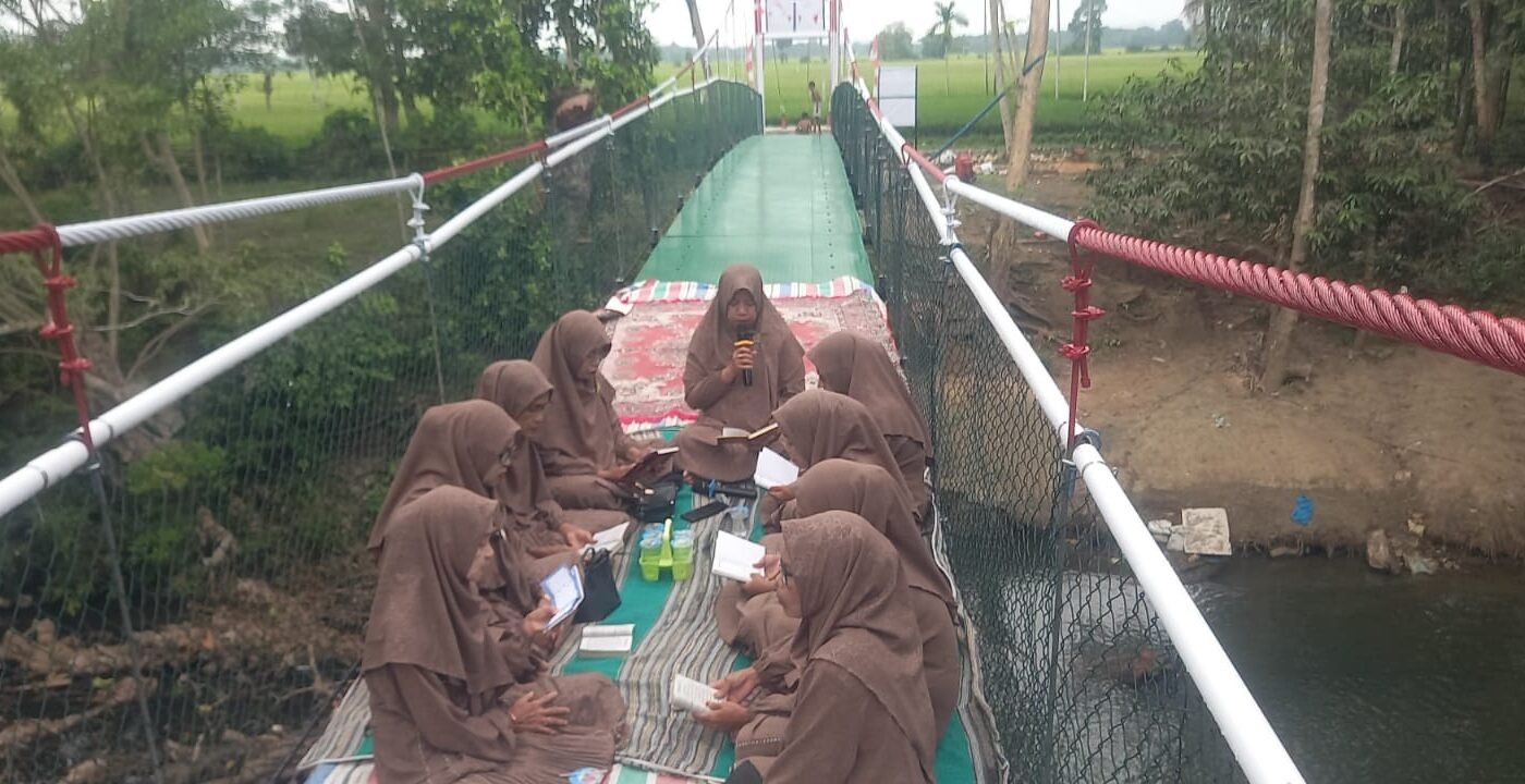 Rasa Syukur Warga Sibulue Atas Selesainya Jembatan Gantung