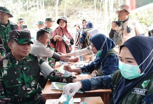 Kodim 1407/Bone Adakan Pasar Murah Sebagai Penutup TMMD Ke-129