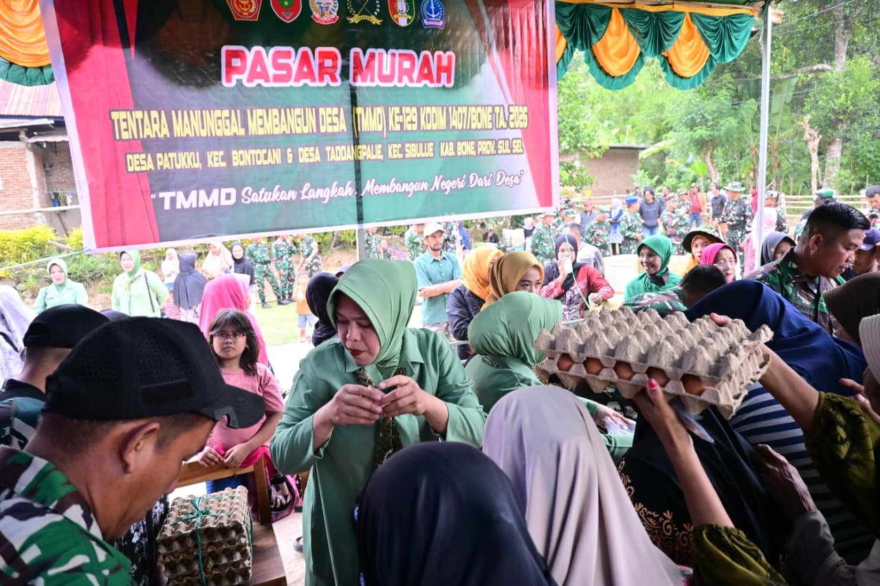 Pasar Murah TNI Sediakan Kebutuhan Pokok di Penutupan TMMD ke-129
