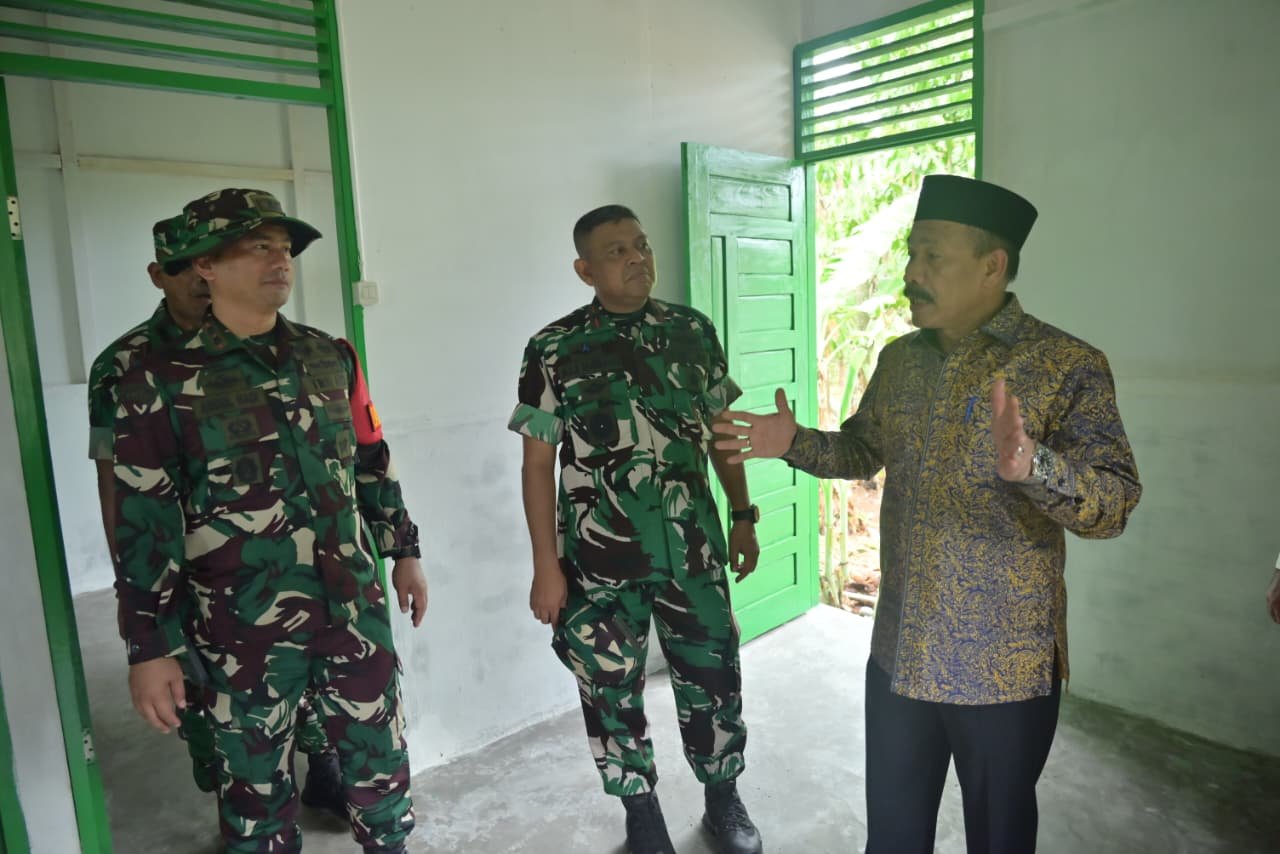 Rehabilitasi Lima Rumah di Pidie, Danrem 011/Lilawangsa Tinjau Hasil TMMD Ke-129