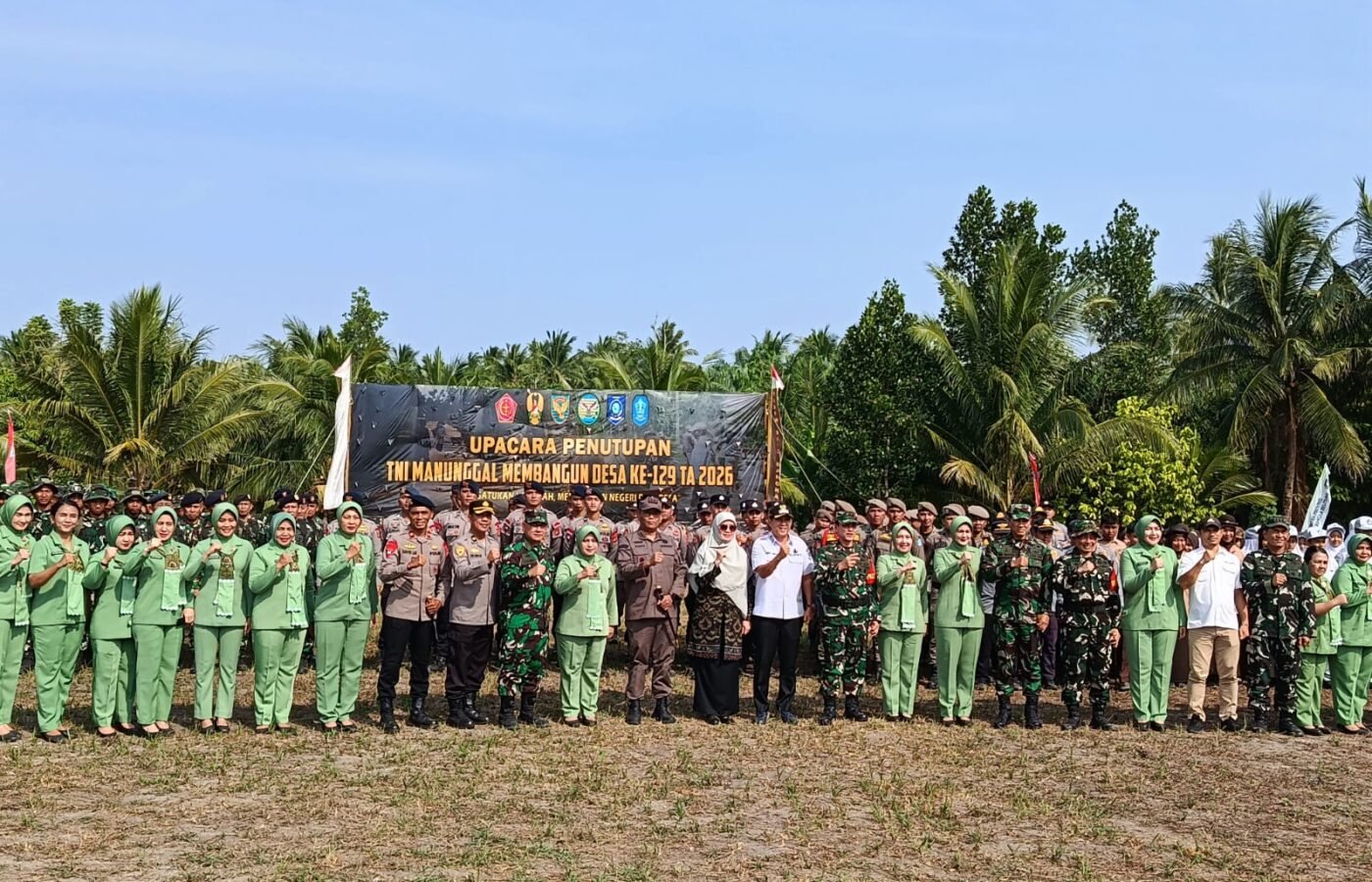 Penutupan TMMD ke-129: Pangdam II/Sriwijaya Ajak Masyarakat Tingkatkan Kemanunggalan