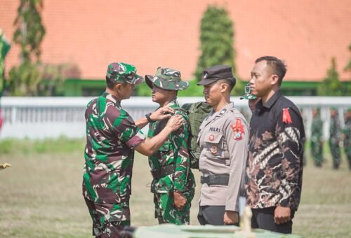 Evaluasi TMMD 129, Kolonel Arm Beny Berikan Penghargaan Terhadap Kinerja Satgas dan Komunitas