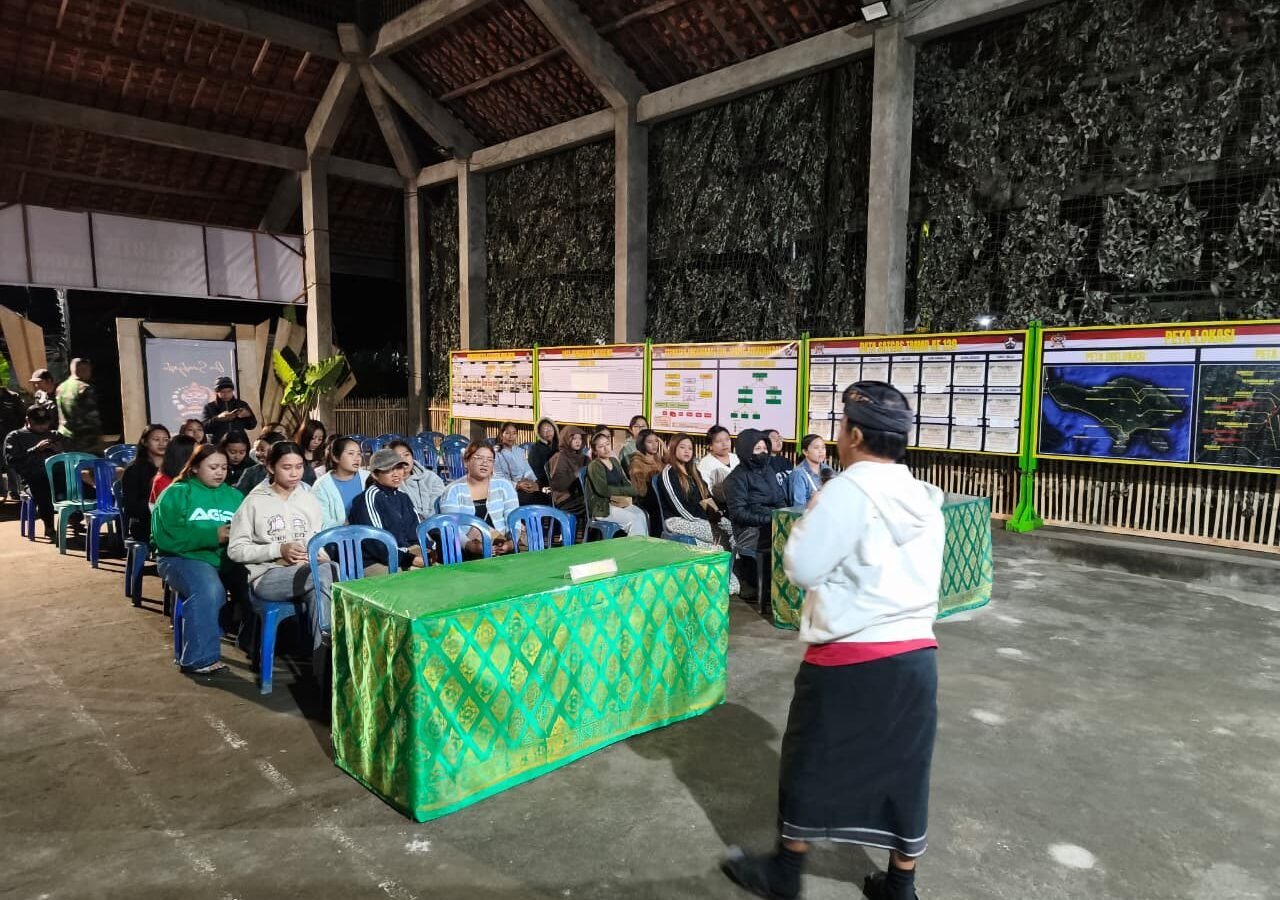 Penyuluhan Kesehatan Bersama TNI Dalam TMMD Ke-129 di Bangli