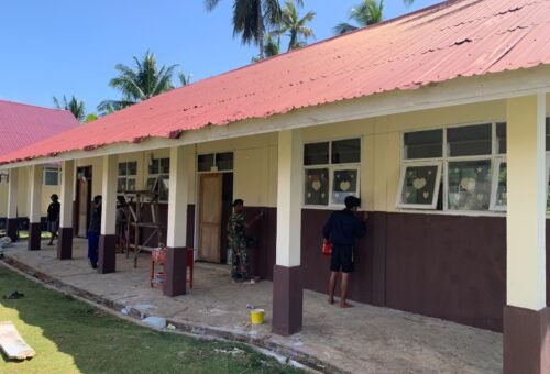 Peningkatan Fasilitas Pendidikan Melalui Pengecatan SDN Polewali