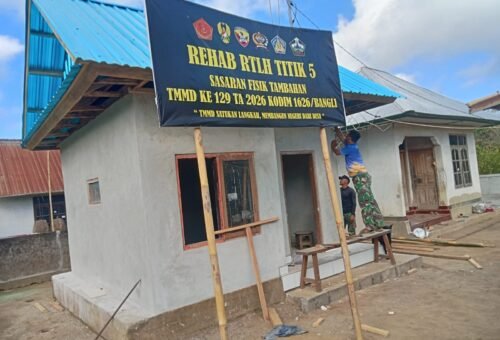 Progres Pemasangan Pelapon Rumah Bapak Ketut Surija Menuju Penyelesaian