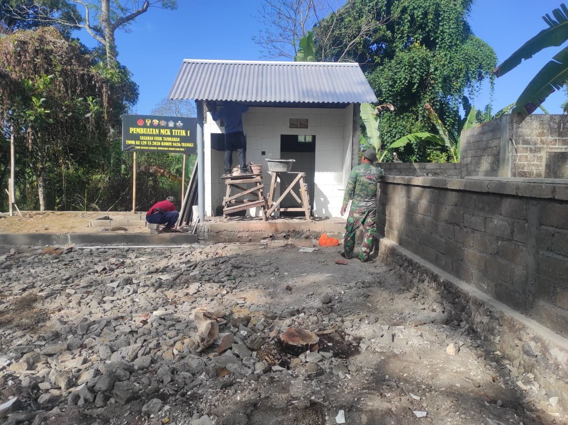 Pembangunan MCK TMMD Ke-129 di Bangli Capai 80% Berkat Kerjasama TNI dan Warga