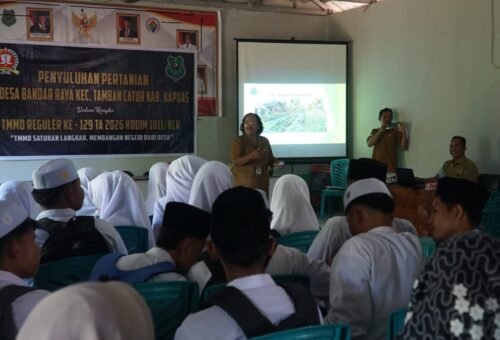 Sinergi TNI dan Masyarakat Diperkuat Melalui Penyuluhan Pertanian TMMD Ke-129