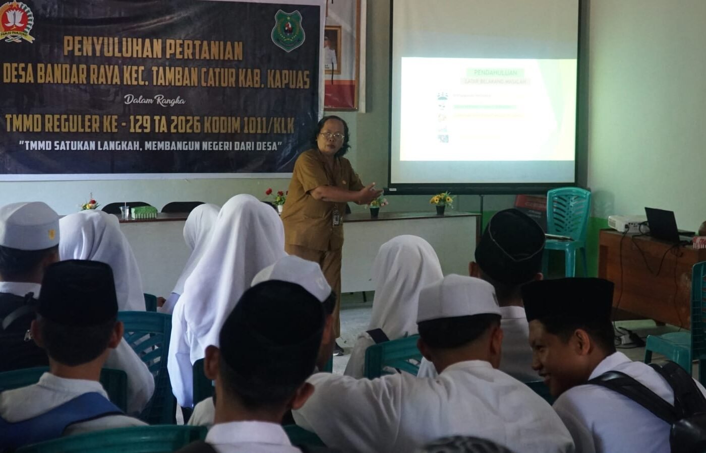 Peningkatan Ketahanan Pangan Melalui Penyuluhan Pertanian TMMD Ke-129