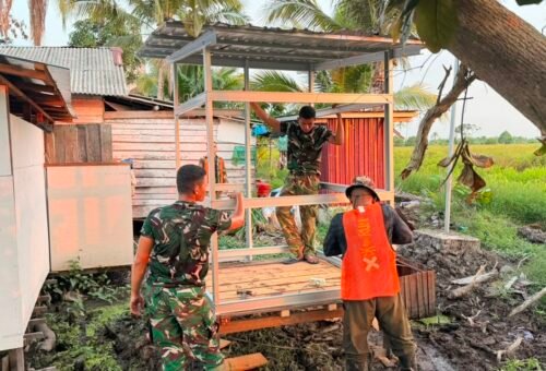 Pembangunan MCK TMMD Ke-129 Menuju Finishing, Satgas Fokus pada Pemasangan Lantai