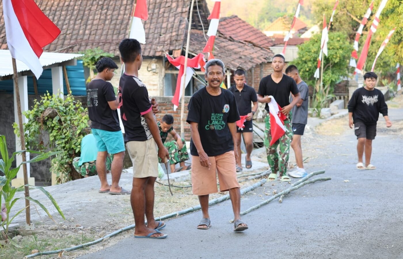 Semangat Kemerdekaan di Desa Terpencil: Sinergi TNI dan Masyarakat dalam TMMD 129 Kodim 0812/Lamongan