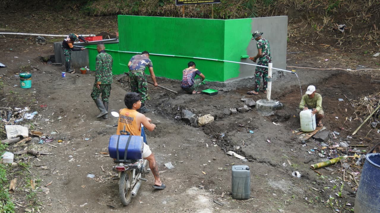 Warga Desa Sekardadi Terima Manfaat Air Bersih Meski Pembangunan Belum Selesai