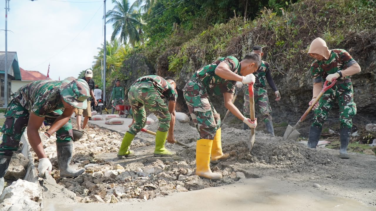 Optimasi Pekerjaan Rabat Beton Jalan di Desa Polewali Menuju Sukses TMMD Ke-129