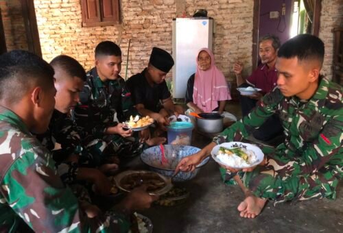 Kehangatan TMMD ke-129: Momen Bermakna Bersama Warga Desa Baru Raharja