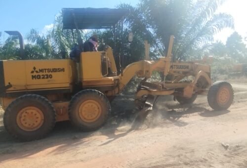 Proses Pembangunan Jalan TMMD Ke-129 Bangka Semakin Maju dengan Penggunaan Grader