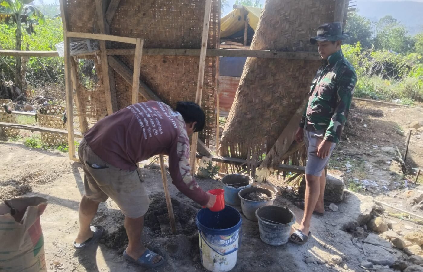 Peningkatan Kualitas Hunian oleh Satgas TMMD Ke-129 di Cianjur
