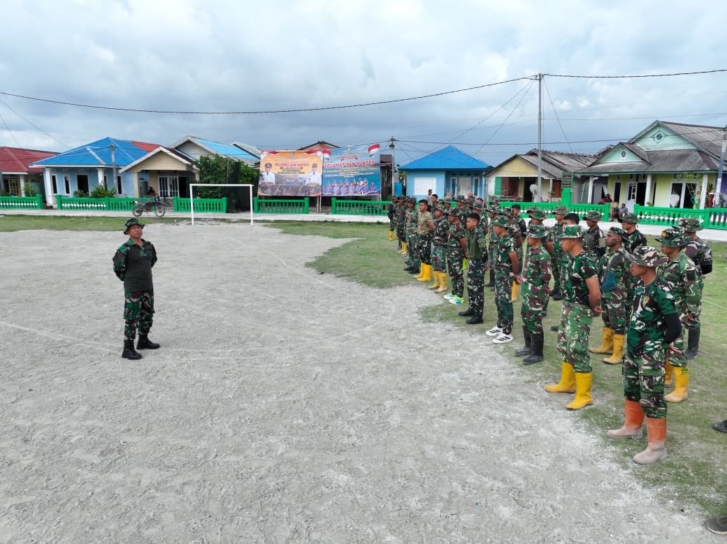 Kepala SSK Memimpin Apel Persiapan Personel Satgas TMMD Ke-129 di Desa Umbele