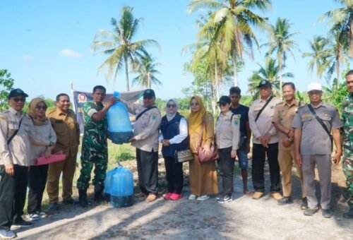 Penguatan Ketahanan Pangan Melalui Penebaran Bibit Ikan Patin dalam TMMD Ke-129 Kodim 1011/Kuala Kapuas
