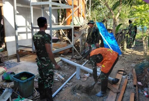 Pembangunan MCK Sasaran 3 oleh Satgas TMMD Reguler ke-129 Kodim 1011/Kuala Kapuas