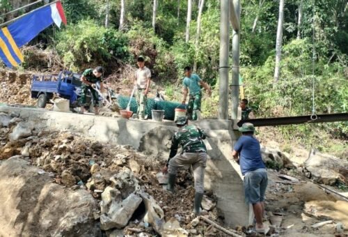 Penguatan Infrastruktur: Satgas TMMD ke-129 Kodim 1407/Bone Terus Lanjutkan Pekerjaan Jembatan Gantung