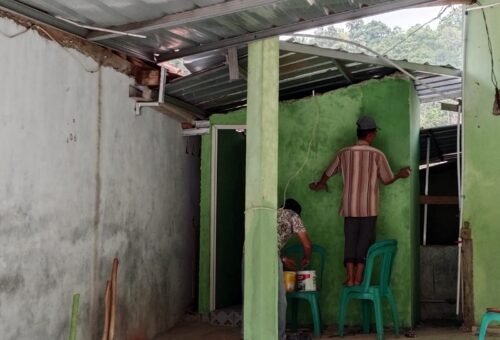 Investasi Sehat Melalui Pembangunan MCK di Jalan Nangka-1