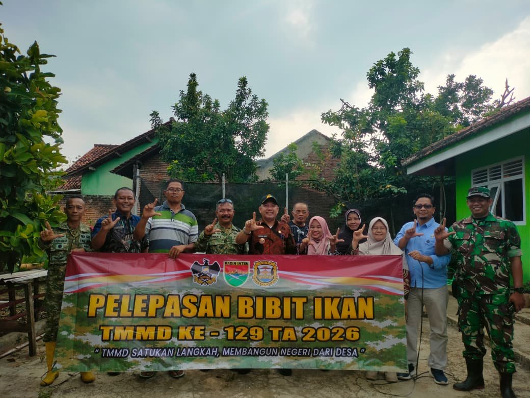 Pelepasan Bibit Ikan oleh Satgas TMMD Picu Semangat Warga Pinang Jaya