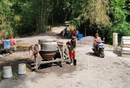 Sinergi TNI dan Masyarakat di Program TMMD Ke-129 di Sekardadi