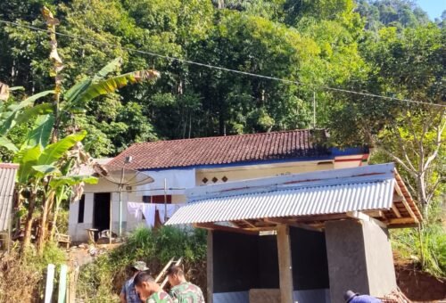 Masyarakat Desa Mekarmukti Sambut Baik Pembangunan MCK TMMD Ke-129