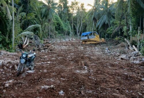 Perbaikan Jalan TMMD Ke-129: Upaya Meningkatkan Infrastruktur di Kepulauan Umbele