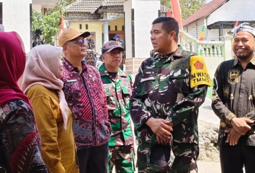 Monitoring Proyek TMMD, Tim Wasev Kunjungi Desa Tlemang