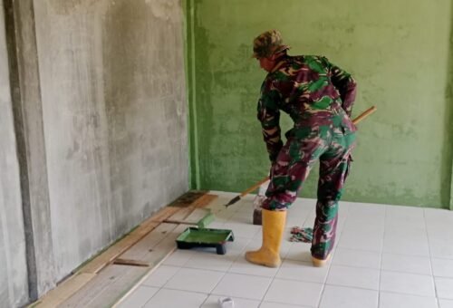 Penyempurnaan Program Rutilahu TMMD Ke-129, Tim Marinir Tingkatkan Kualitas Hunian Bapak Burhanudin