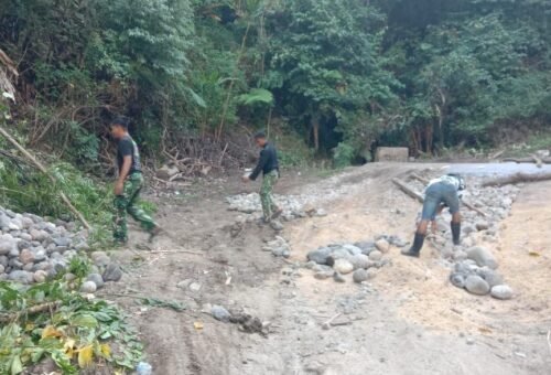 Langkah Awal Pembangunan TMMD ke-129 Melalui Pembersihan Dekker Titik 4