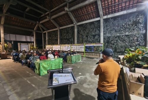 Semangat Masyarakat Dalam Penyuluhan Kesehatan Hewan TMMD Ke-129 di Sekardadi