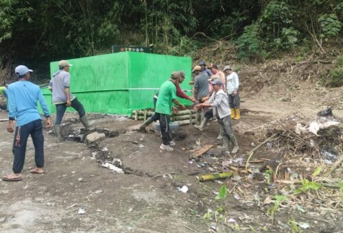Peningkatan Akses Air Bersih Melalui TMMD di Desa Sekardadi