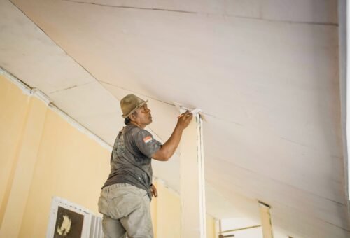 Penyelesaian Renovasi Rumah Ibu Samsiah Sedang Dalam Proses