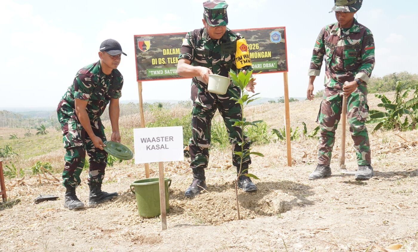 Sinergi TNI dan Pemda Lamongan: Menanam Pohon dan Mewujudkan Sumber Air Bersih di Tlemang