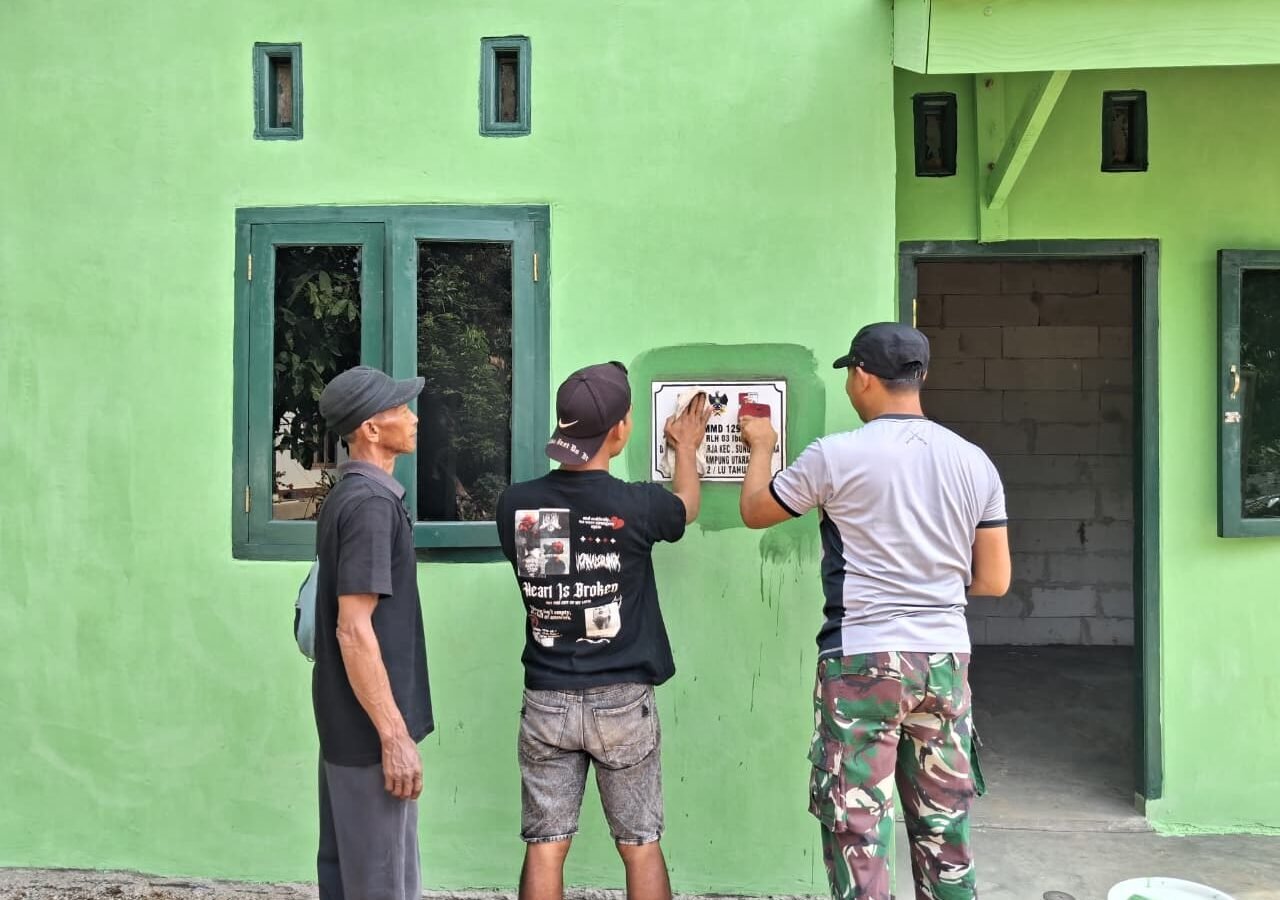 Jejak Pengabdian Satgas TMMD Ke-129 Melalui Prasasti RTLH di Desa Baru Raharja