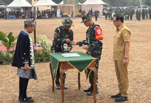 Penandatanganan Naskah TMMD ke-130 oleh Dansatgas di Tigaraksa