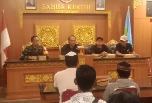 Rapat Rutin Linmas Desa Tojan Menghadapi Pilkel