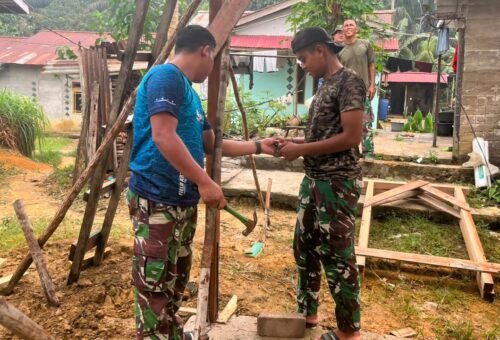 Satgas TMMD Ke-130 Kodim 1210/Landak: Membangun Lebih Dari Sekadar Rumah untuk Bu Suhanim