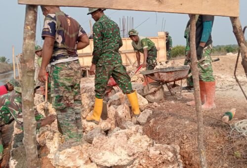 Pasca Upacara Pembukaan, Satgas TMMD Ke-130 Mempercepat Pembangunan Talud di Kawite-Wite