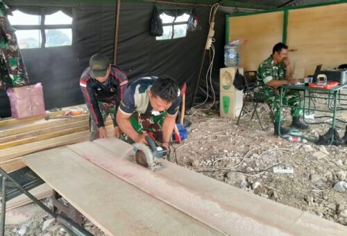 Persiapan Material Pembangunan, Satgas TMMD ke-130 Beraksi di Tigaraksa