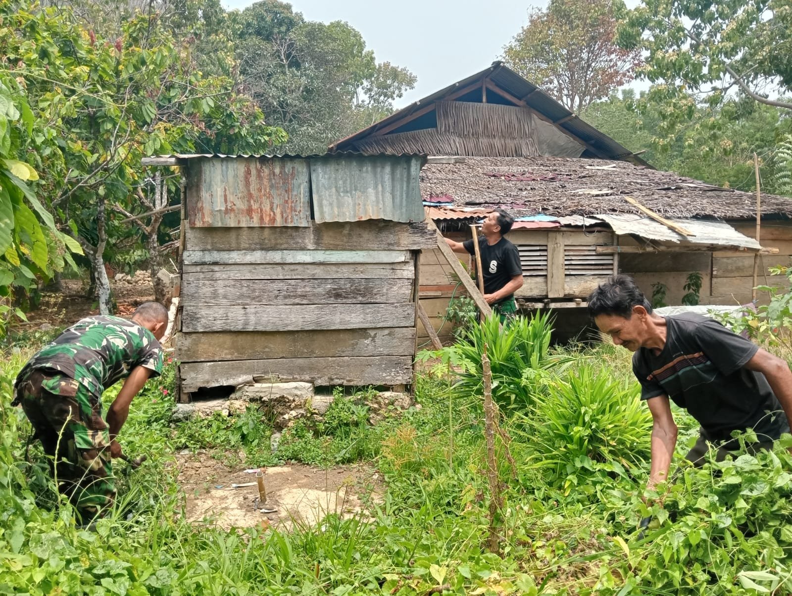 TMMD Reguler ke-130 Kodim 1307/Poso Mulai Pembangunan Fasilitas MCK di Desa Sulewana